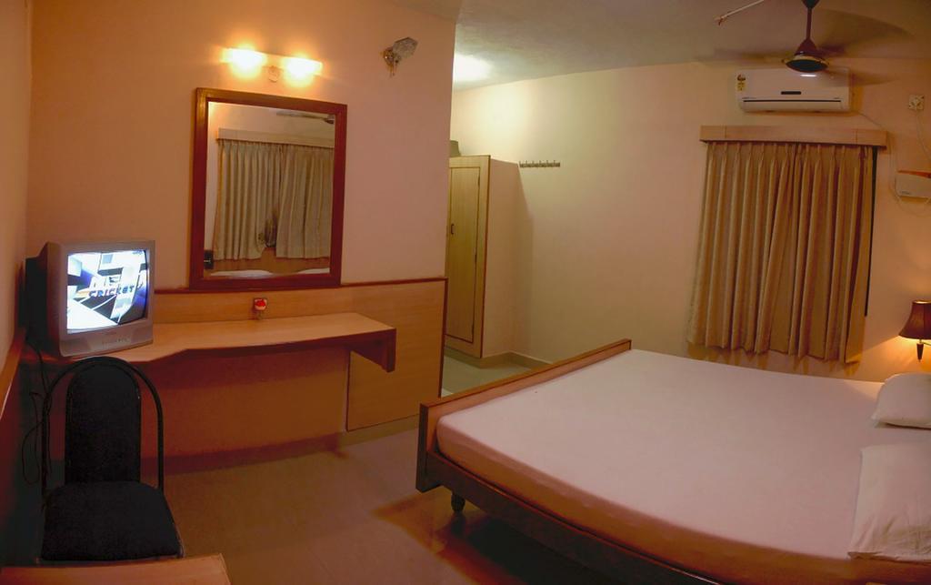 Vinodhara Guest House Mahabalipuram Ruang foto